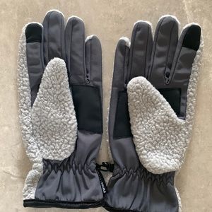 Swiss Tech winter gloves